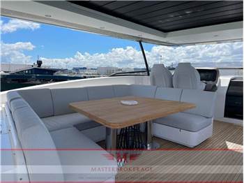 Azimut Magellano 25 metri