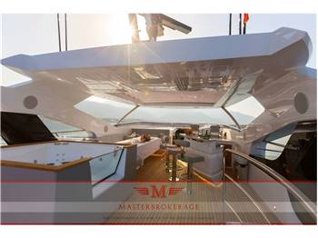 Sunseeker 95 yacht