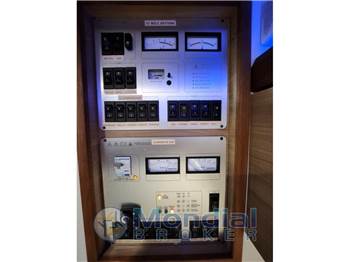 Sealine SC 35 HT  Natante