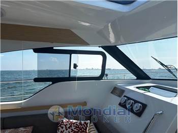 Rodman SPIRIT 31 HARD TOP - Fuoribordo