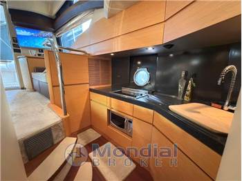 Azimut 43