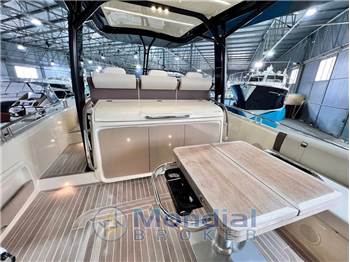 Invictus Yacht Invictus 370 GT