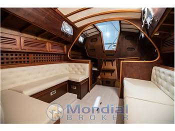 Patucelli Patuccelli 10