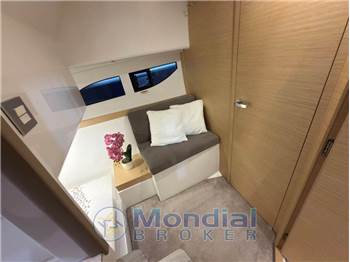 Rodman SPIRIT 31 HARD TOP - Fuoribordo