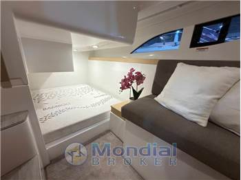 Rodman SPIRIT 31 HARD TOP - Fuoribordo