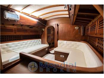 Patucelli Patuccelli 10