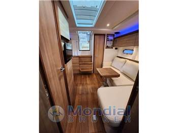 Sealine SC 35 HT  Natante