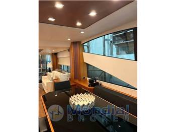 Sunseeker Manhattan 70