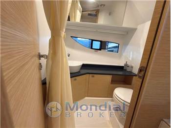 Rodman SPIRIT 31 HARD TOP - Fuoribordo