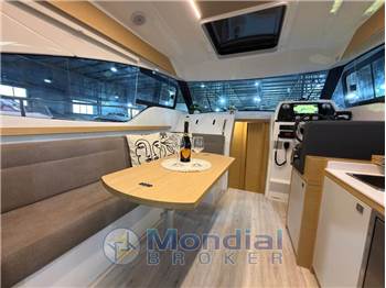 Rodman SPIRIT 31 HARD TOP - Fuoribordo