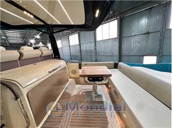 Invictus Yacht Invictus 370 GT