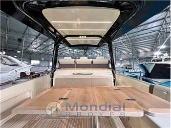 Invictus Yacht Invictus 370 GT