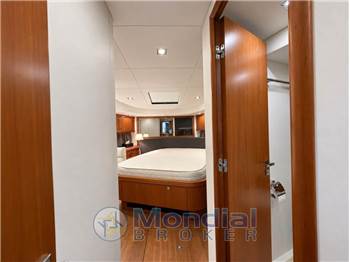 Sunseeker Manhattan 70