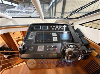 Sunseeker Manhattan 70
