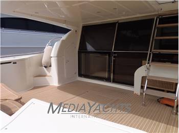 FERRETTI YACHTS FERRETTI 590
