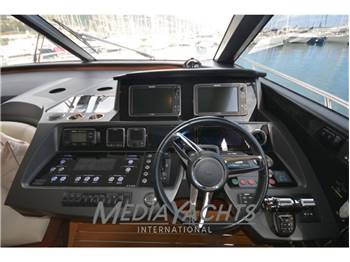PRINCESS YACHT S72