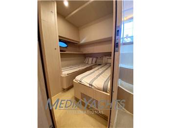 UNIESSE 48 OPEN