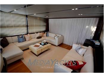 PRINCESS YACHTS S72