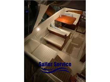 Colombo 31 Fisherman