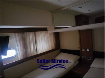 Ferretti Ferretti 592