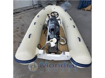 Geniuss Geniuss 330 cruiser