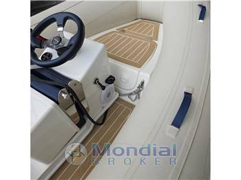 Geniuss Geniuss 330 cruiser