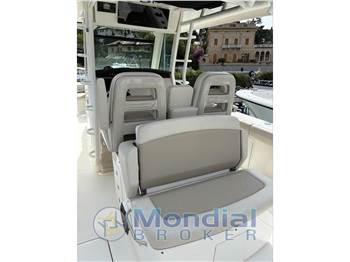 Boston Whaler 330 Outrage
