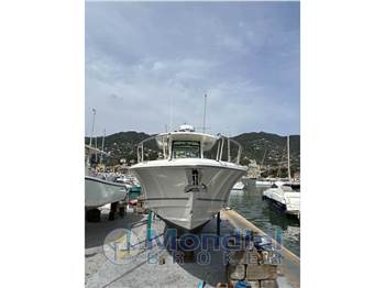 Boston Whaler 330 Outrage