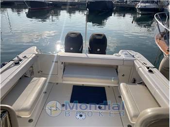 Boston Whaler 285 Conquest