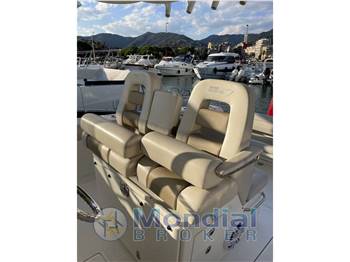 Boston Whaler 330 Outrage