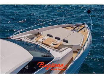 Ferretti 780 fly