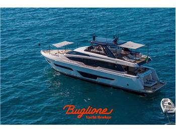 Ferretti 780 fly