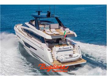 Ferretti 780 fly