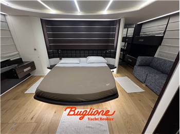 Azimut Yacht 86s