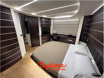 Azimut Yacht 86s