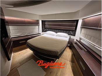 Azimut Yacht 86s
