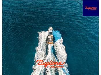 Ferretti 860