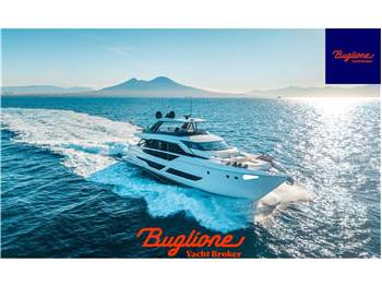 Ferretti 860