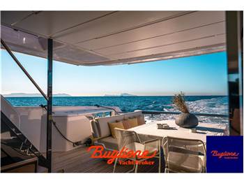 Ferretti 860