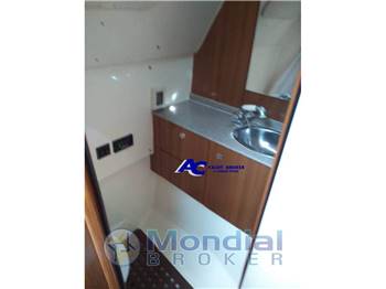 Pursuit 3480 Drummond Island Runner