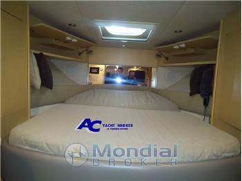Sea Ray 350