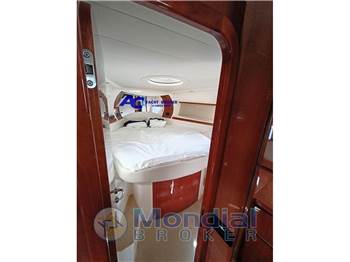 Pershing 46