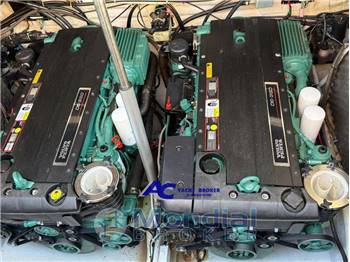 Tornado Marine 45 Express