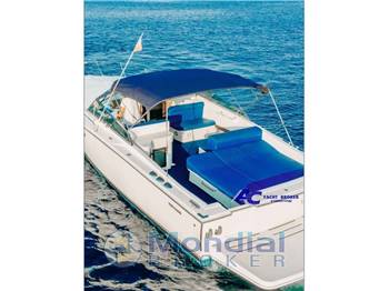 Tornado 38 Flush Deck