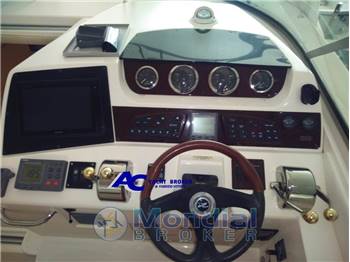 Sea Ray 370