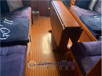 Hallberg Rassy 42 E