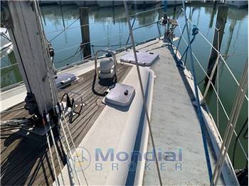 BAVARIA YACHTS BAVARIA 350 LAGOON