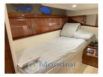 Pershing 52