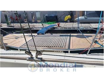 DUFOUR YACHTS NAUTITECH 395