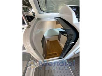 Pirelli Pirelli 1100 cabin